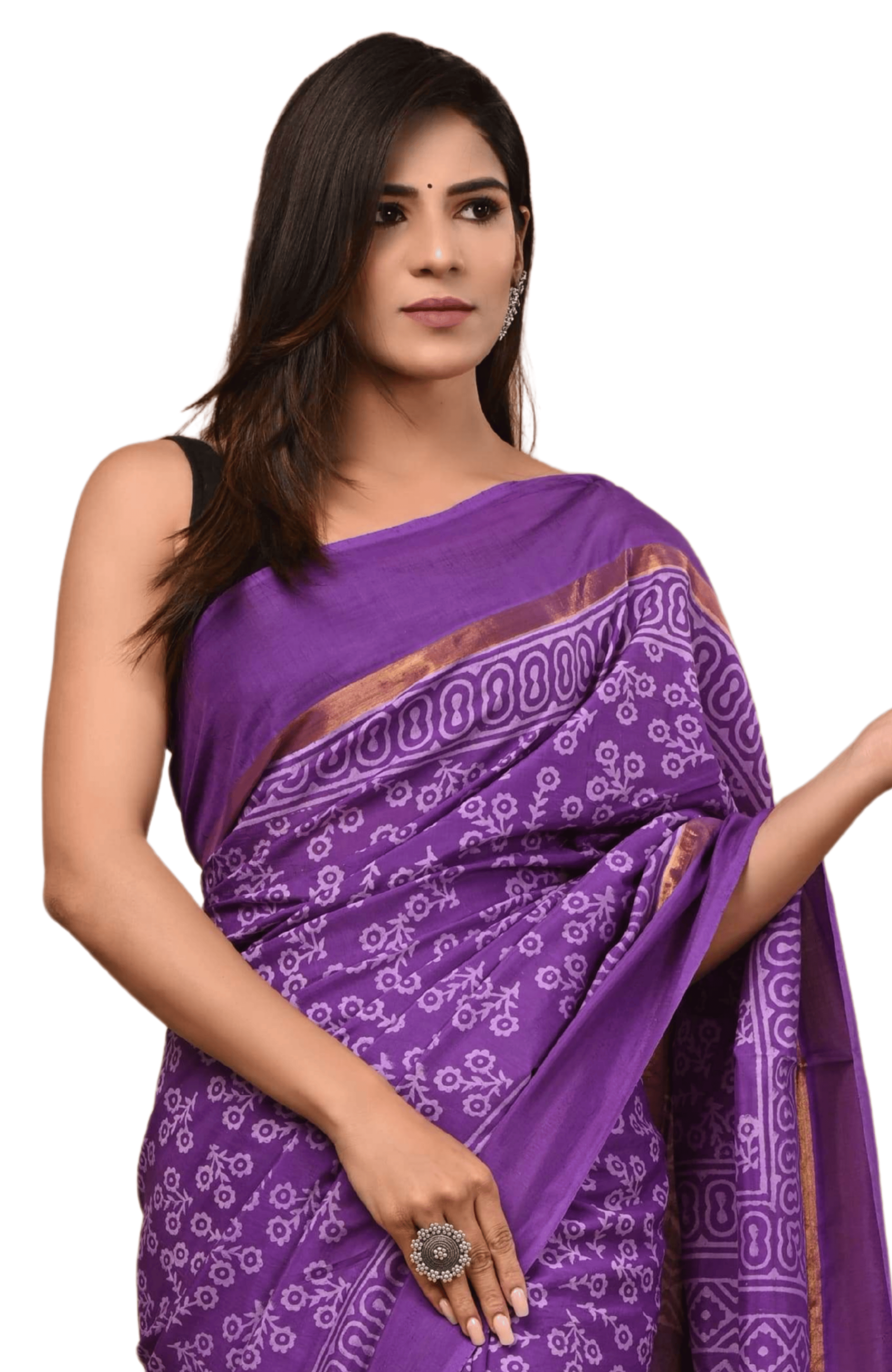 Feel Regal in Traditional Drapes