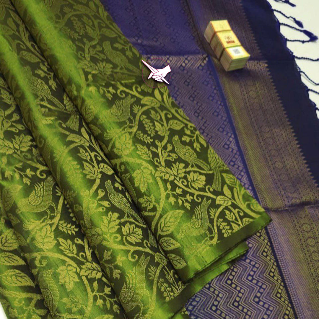 Artistic Green Kanchipuram Lichi Silk Saree With Rich Weaving