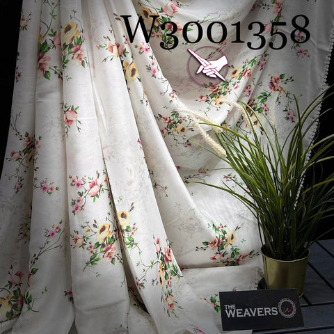 White Color Georgette Fabric Digital Floral Print Saree With Stylish Blouse