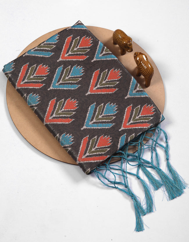 Wear the heritage this Softy Silk Saree & flaunt the elegance