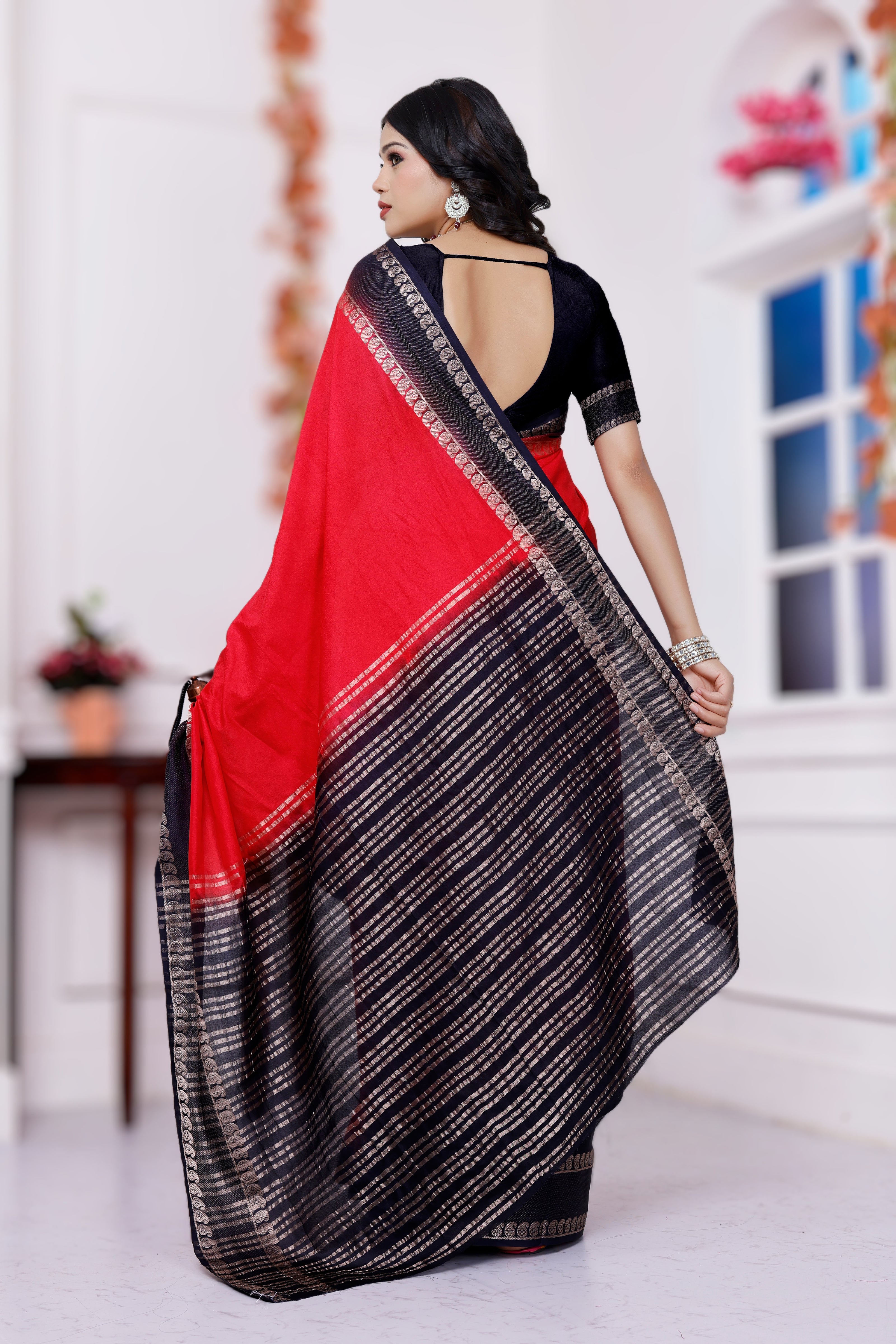Sarees That Radiate Femininity
