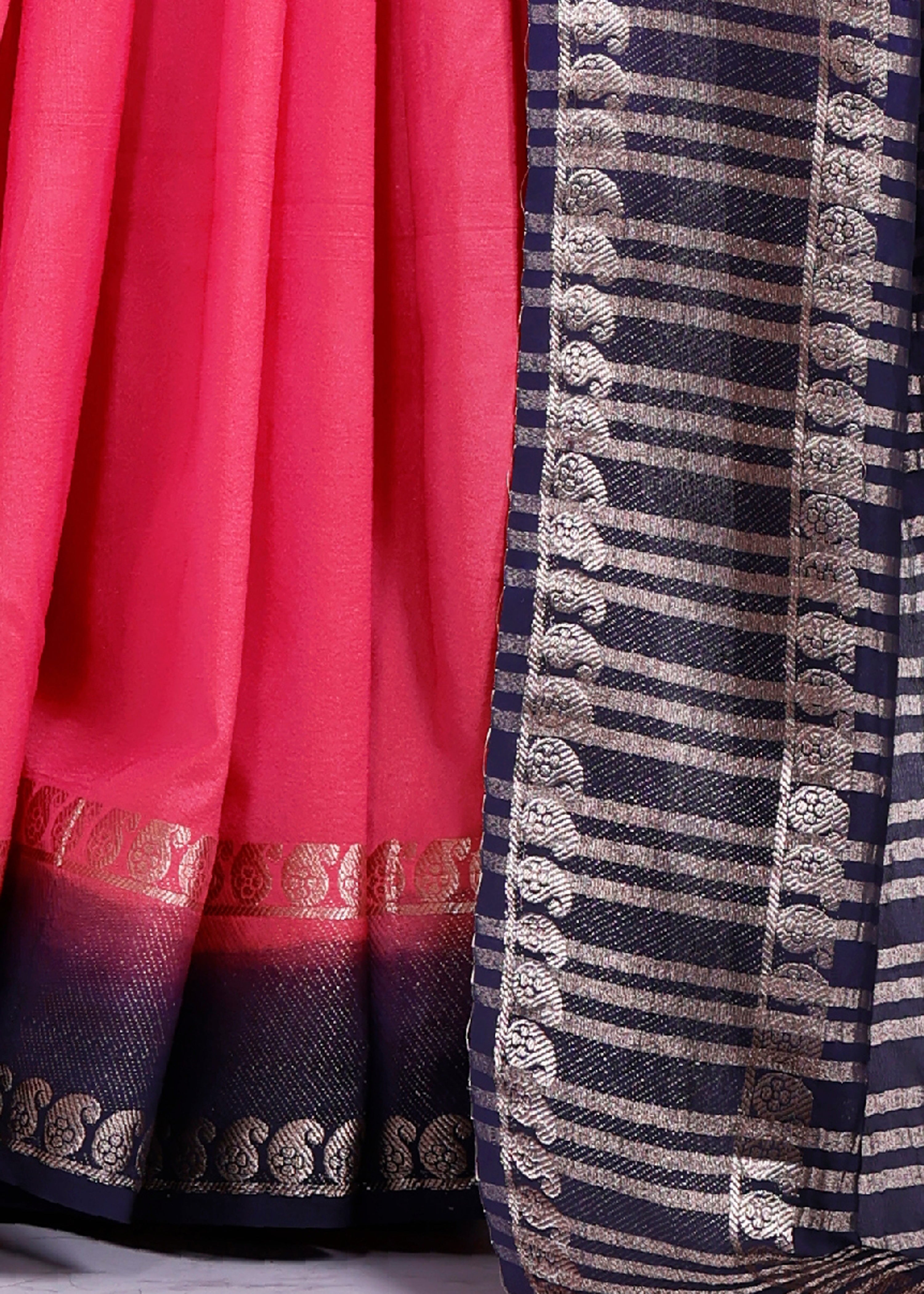 Sarees That Light Up Moments