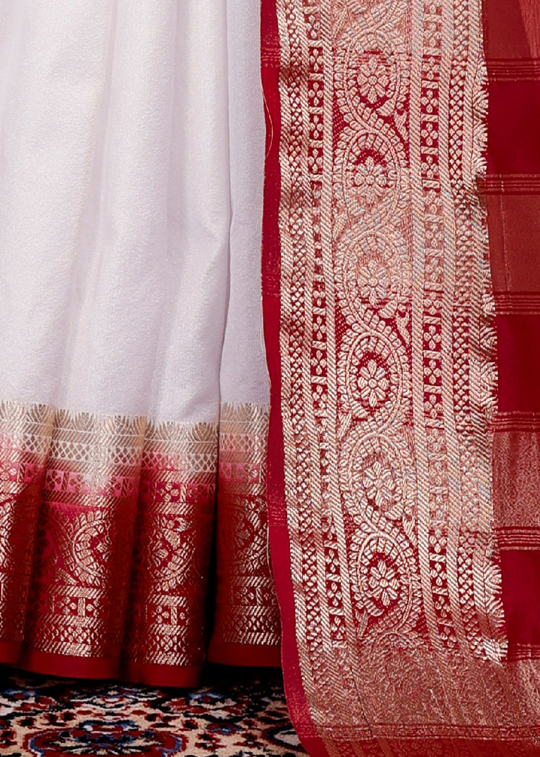 Sarees That Add Royal Glamour