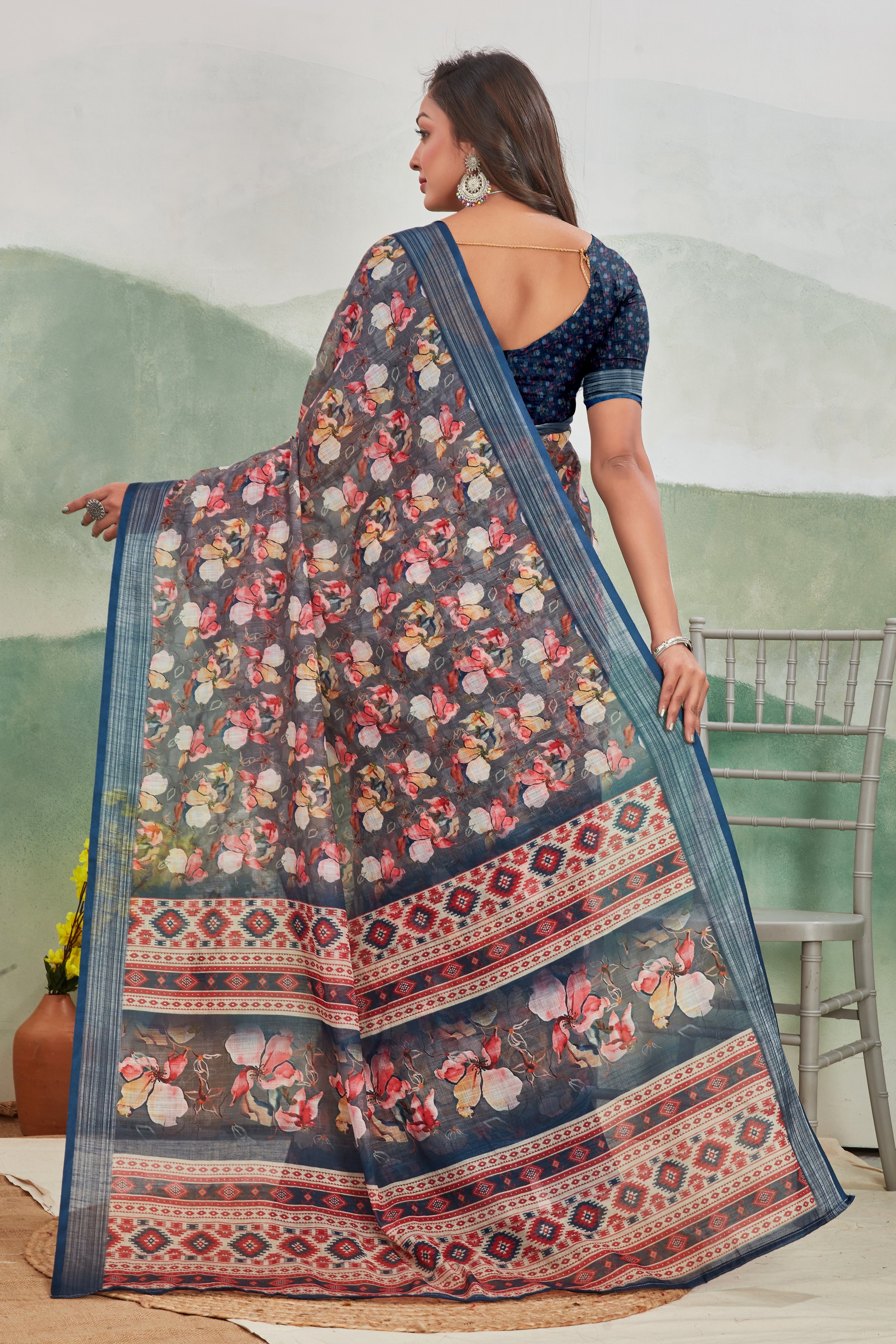 Sarees That Blend Trend & Tradition