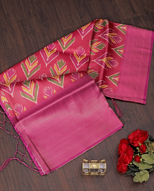 Crafted for the elegant your look in this Softy Silk Saree