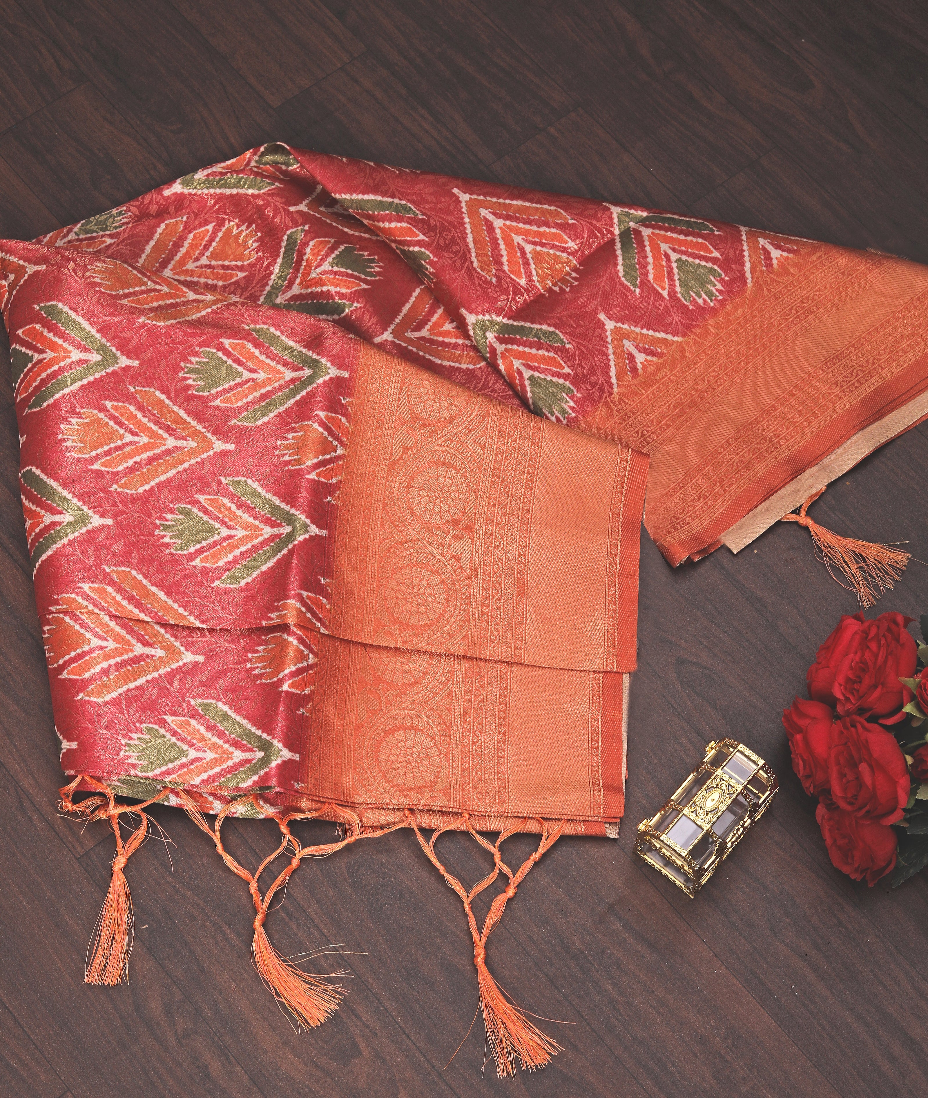 Rich Digital Ikkat Handloom Saree For Traditional Look