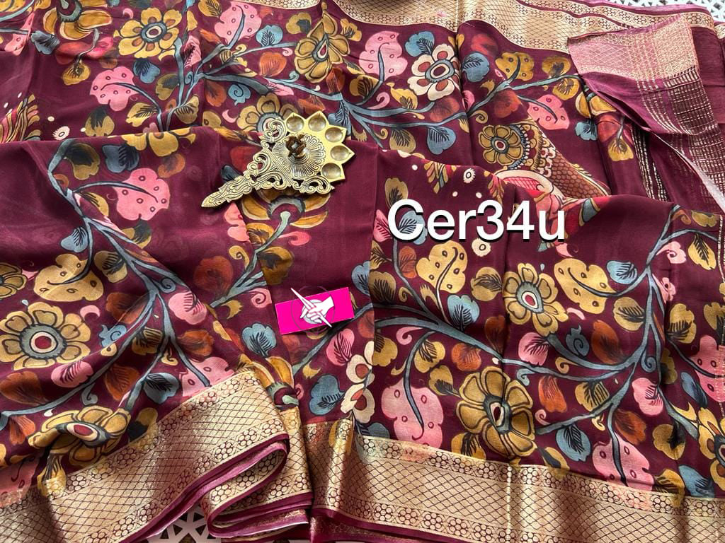 Crafted from the finest quality fabric, this Kalamkari saree.