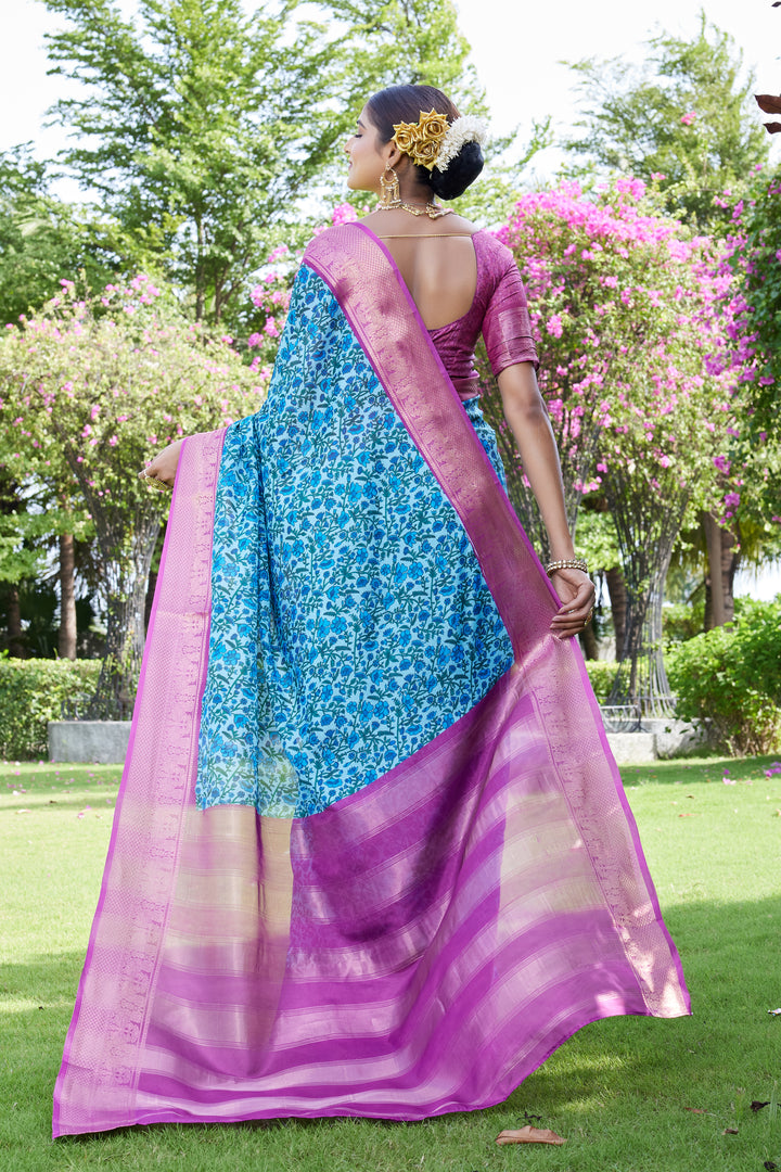 Sarees That Blend Modern with Tradition