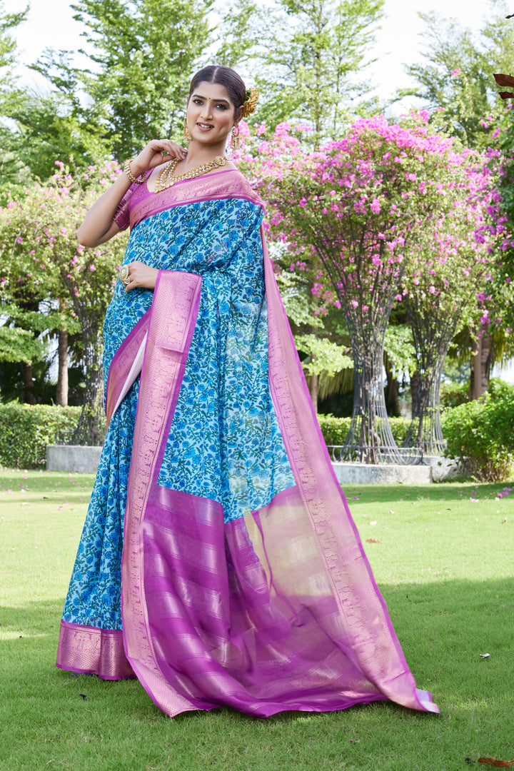 Sarees That Blend Modern with Tradition