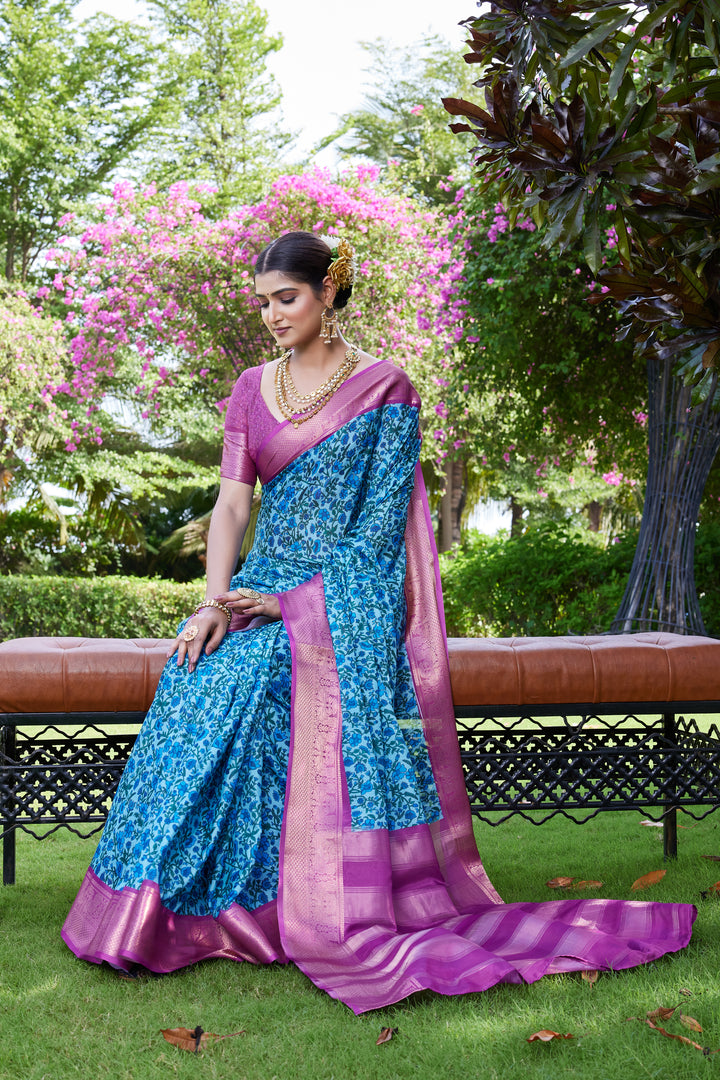 Sarees That Blend Modern with Tradition