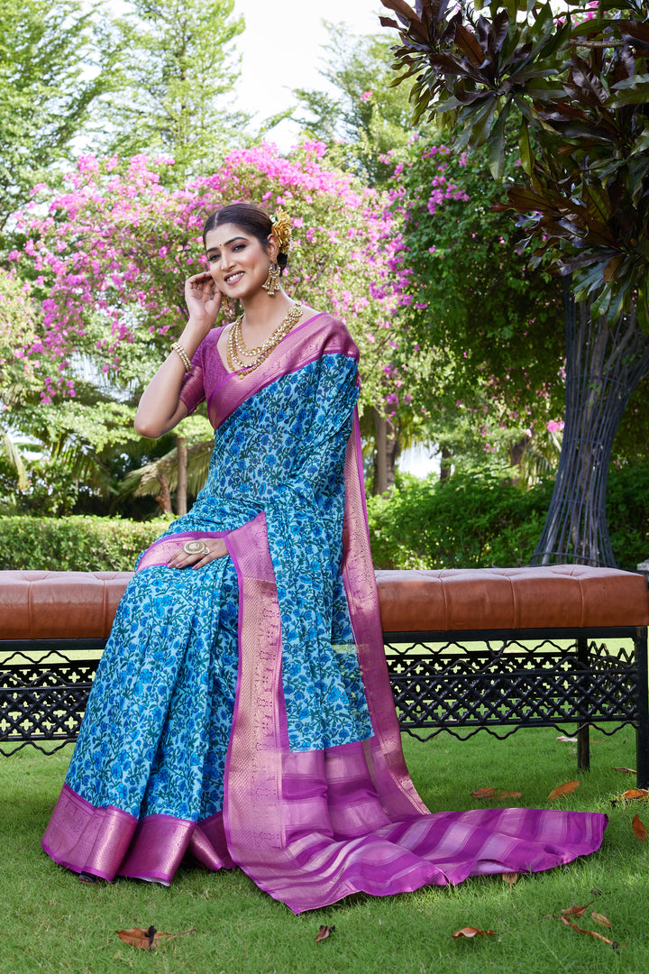 Sarees That Blend Modern with Tradition