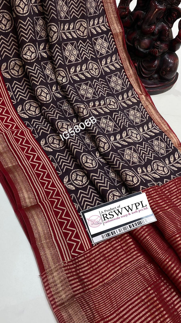 Elegant blue and white Dola print Banarasi saree