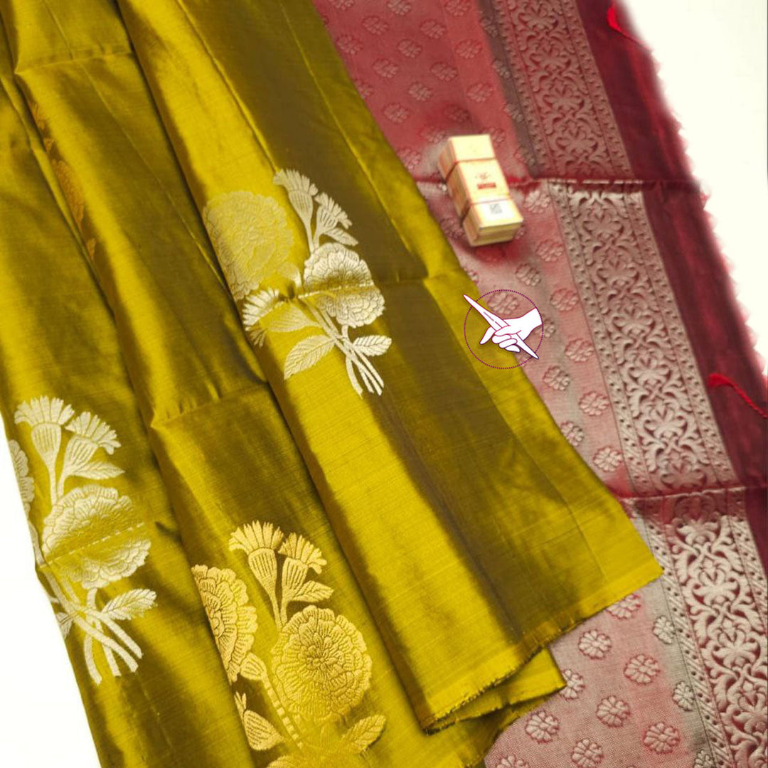 Elegant Essence Appealing Mehendi Green Silk Weave Celebration Saree