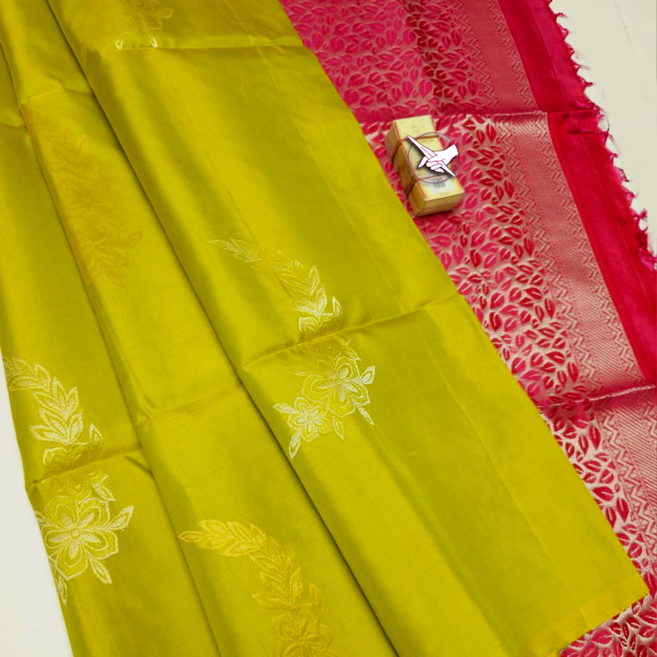 Royal Threads Green Silk Saree With Signature Weaving Work