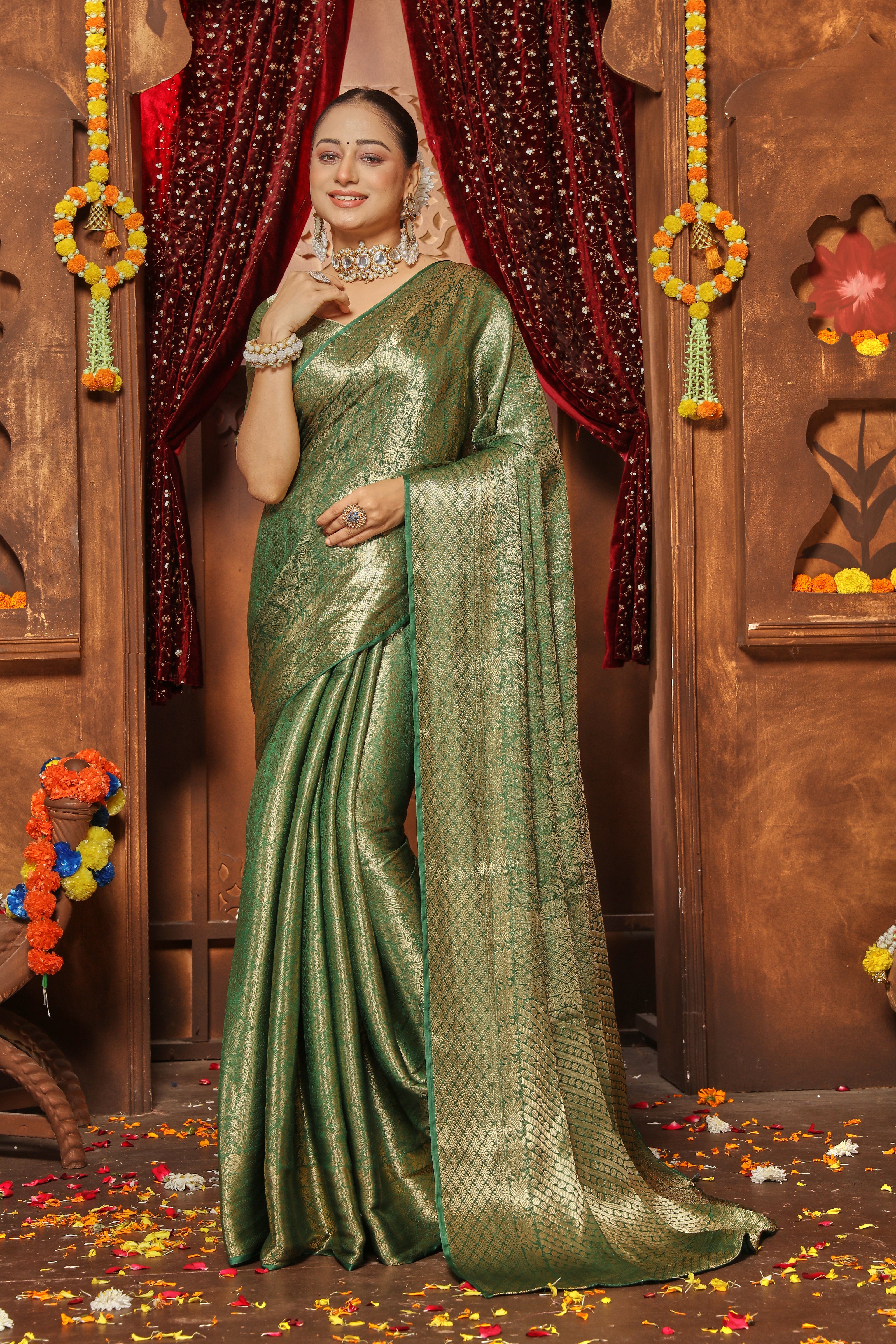 Buy Designer Sarees Online – Ethnic Styles & Trends