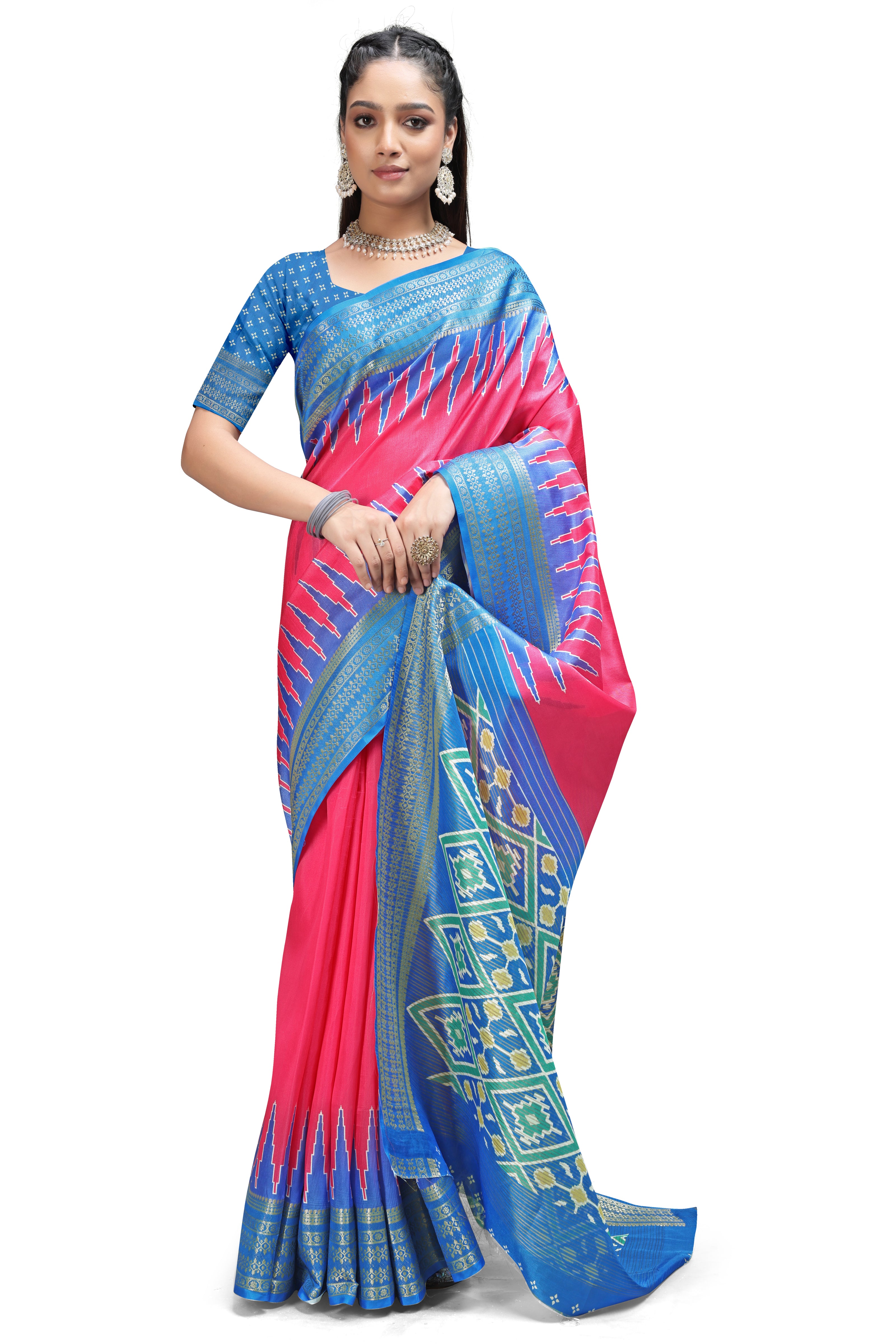 Ikkat Sarees – A Blend of Tradition & Style