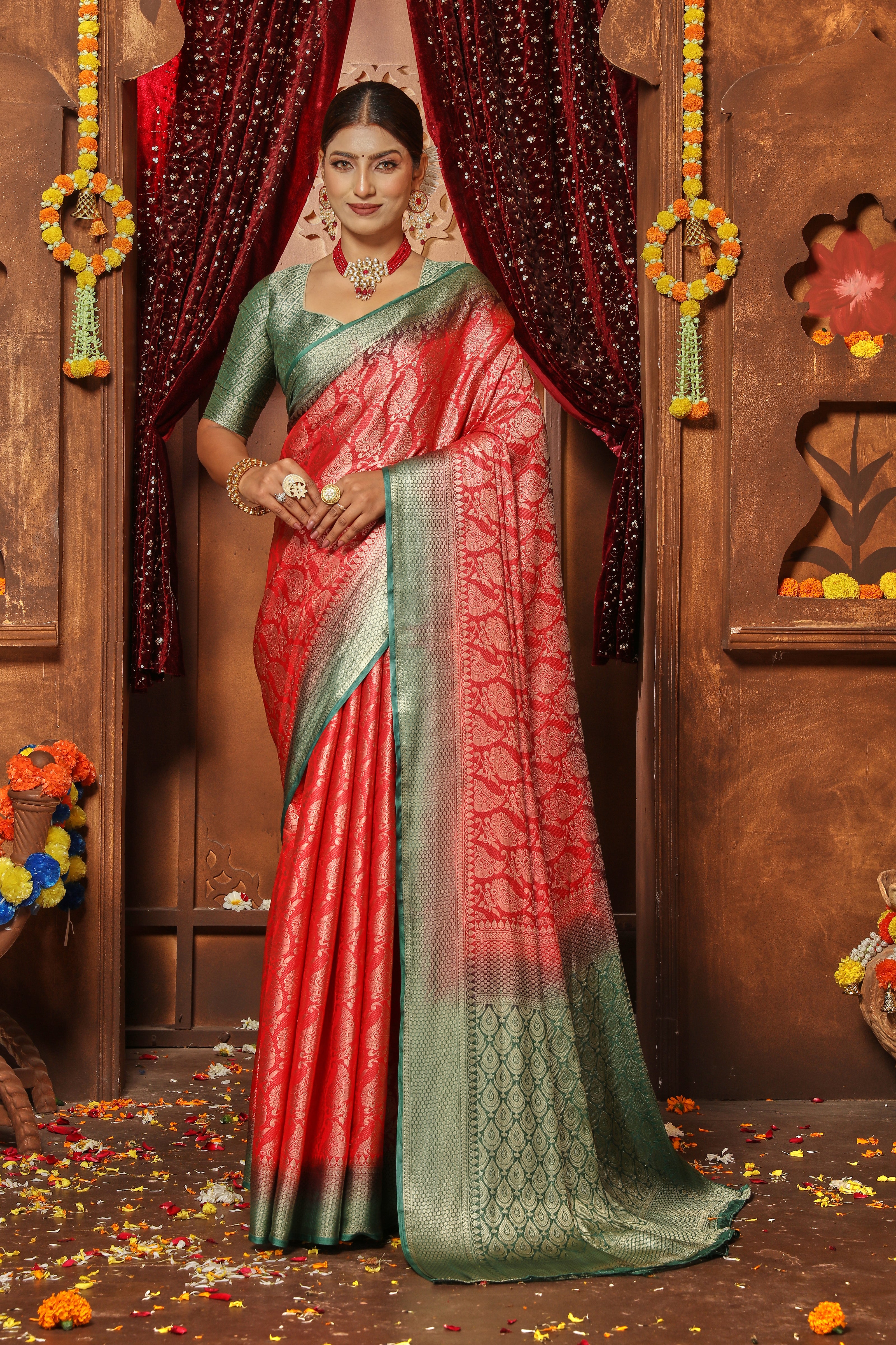 Rich Traditional Sarees – A Cultural Delight