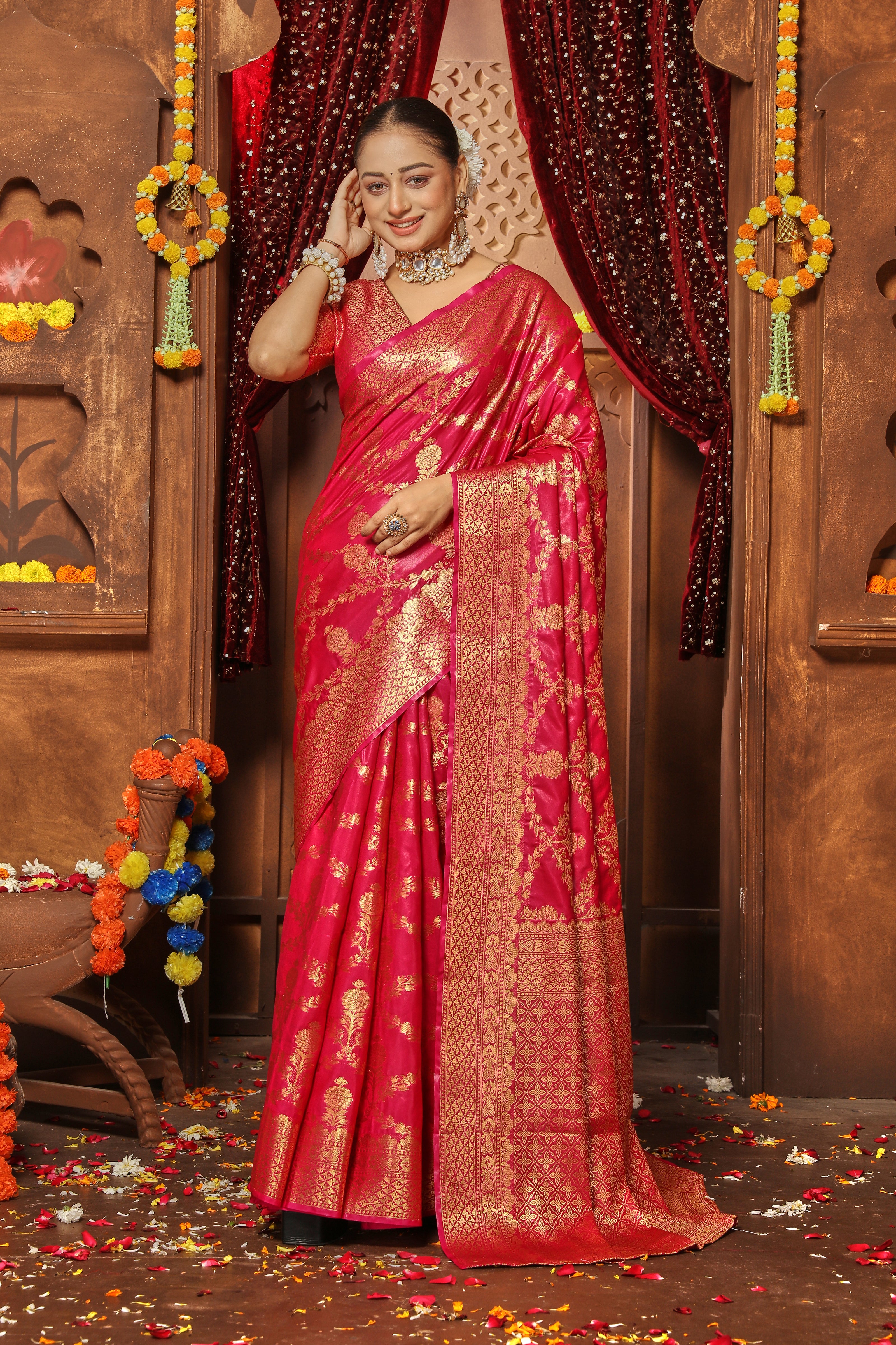 Connect with Roots – Traditional Sarees Online