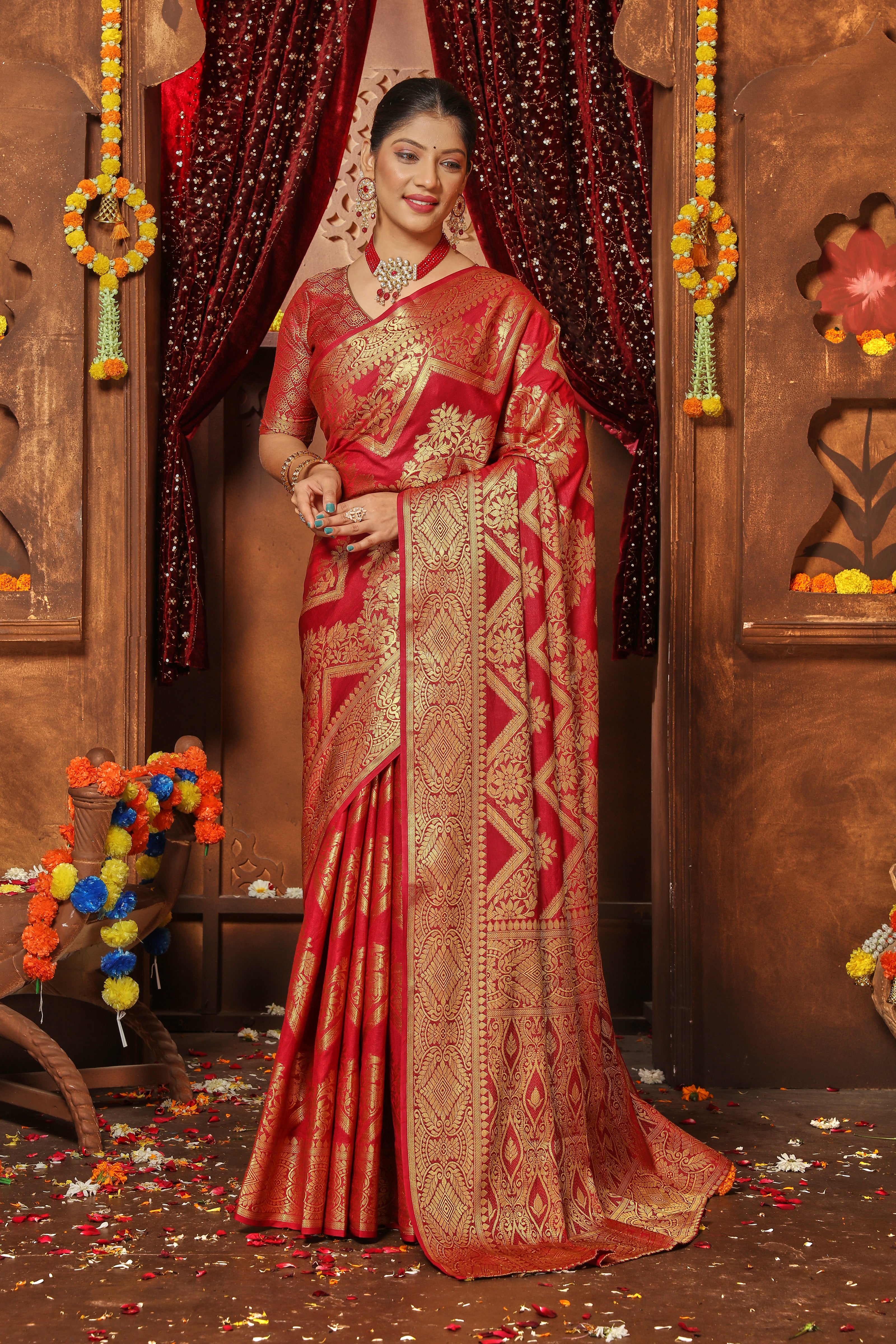 Premium Designer Sarees – Elegant & Ethnic