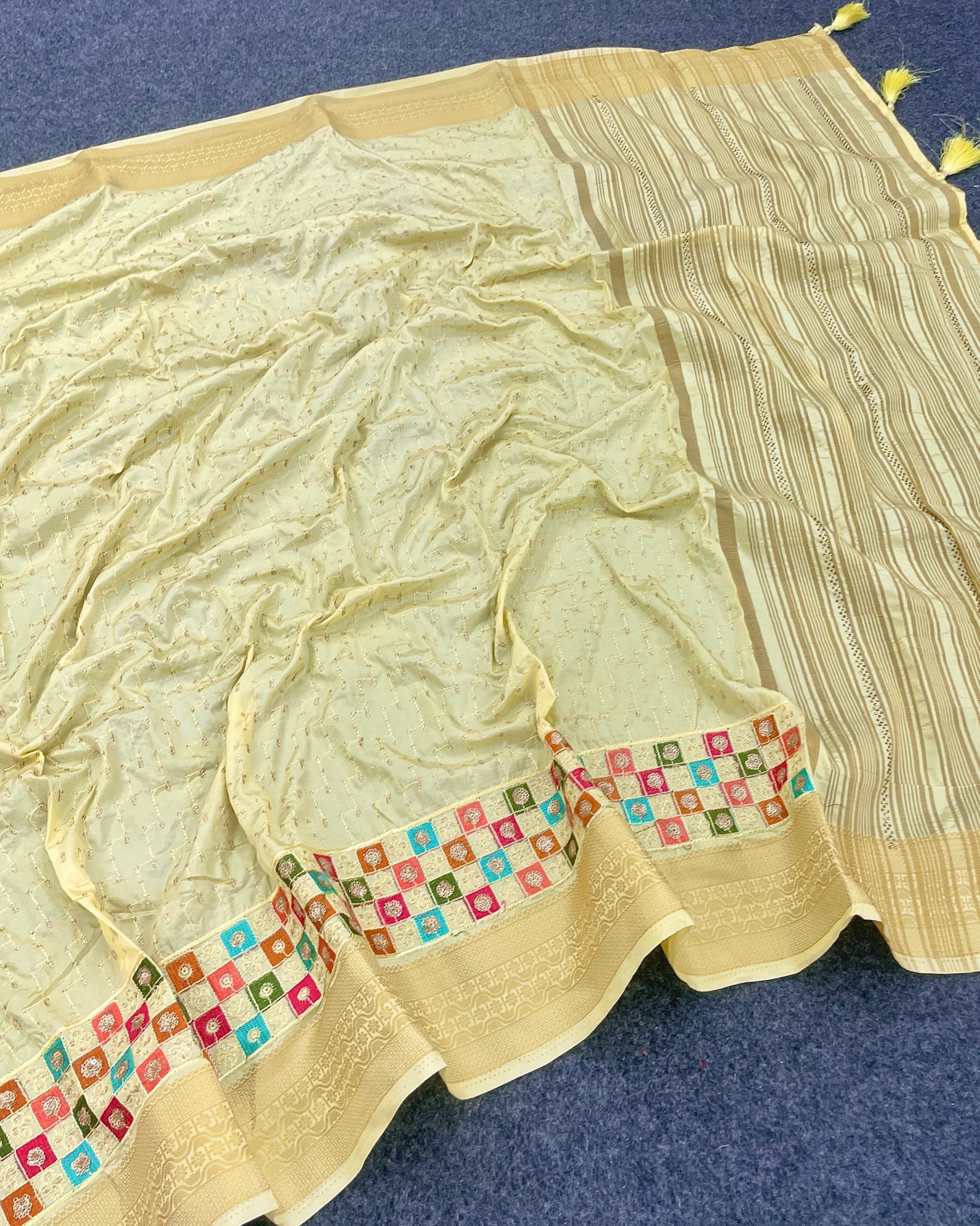 Magnificent Light Pink Galaxy Soft Silk Embroidary Work Saree