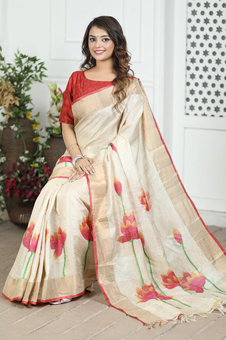Beige Tussar Silk Floral Kalamkari Hand Painted Saree With Unstitched Blouse Piece