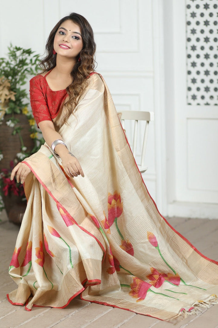 Beige Tussar Silk Floral Kalamkari Hand Painted Saree With Unstitched Blouse Piece