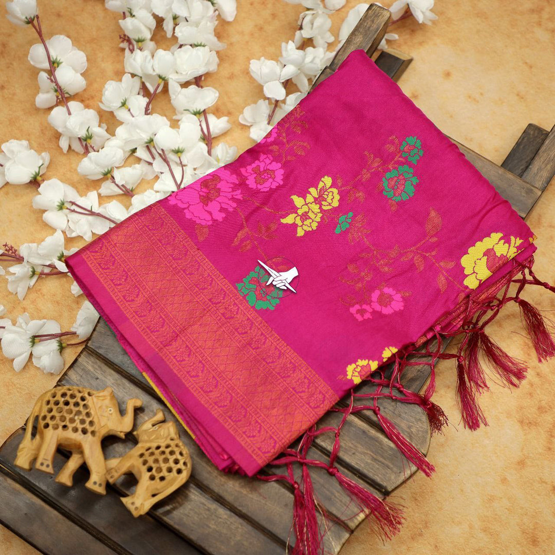Beautiful Rani Pattu Weaving Silk Saree With Elegant Handloom Finish