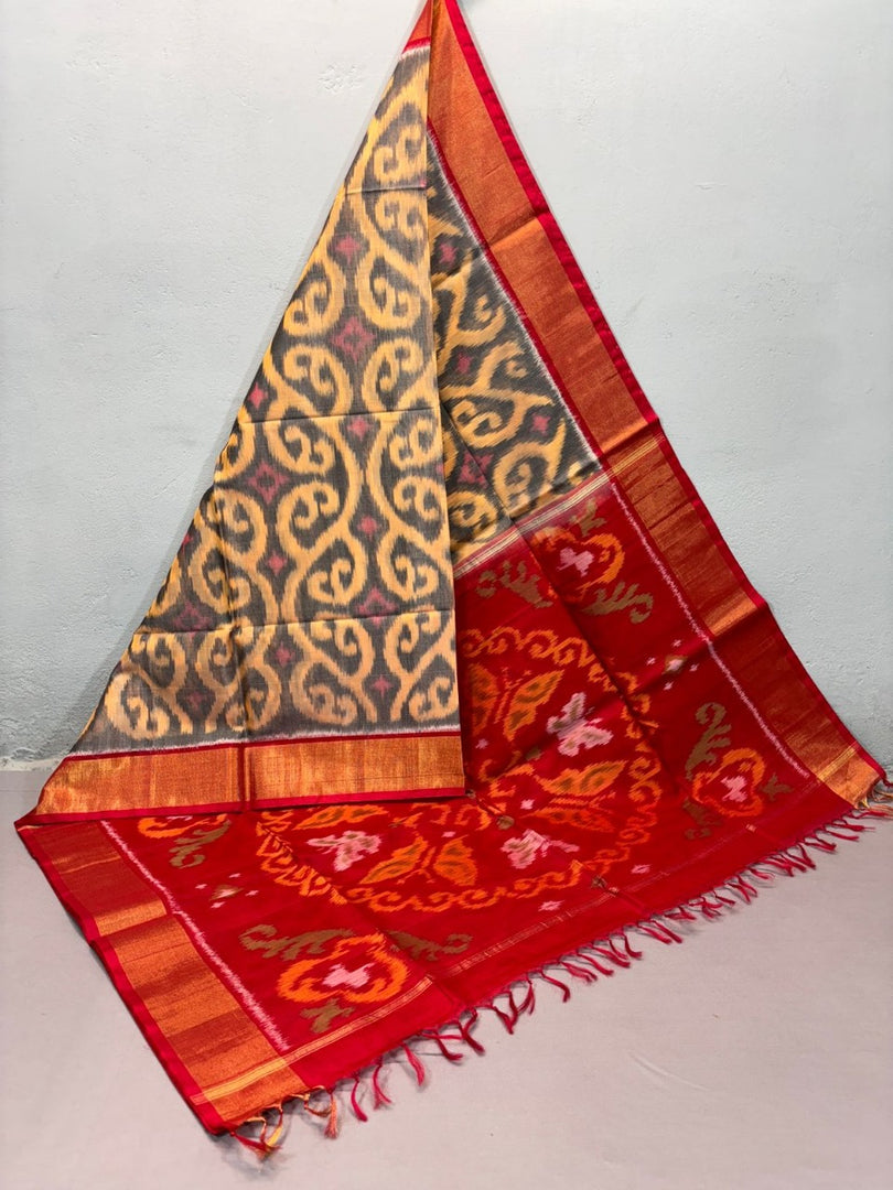 Ikkat Silk Saree That Stuning Look
