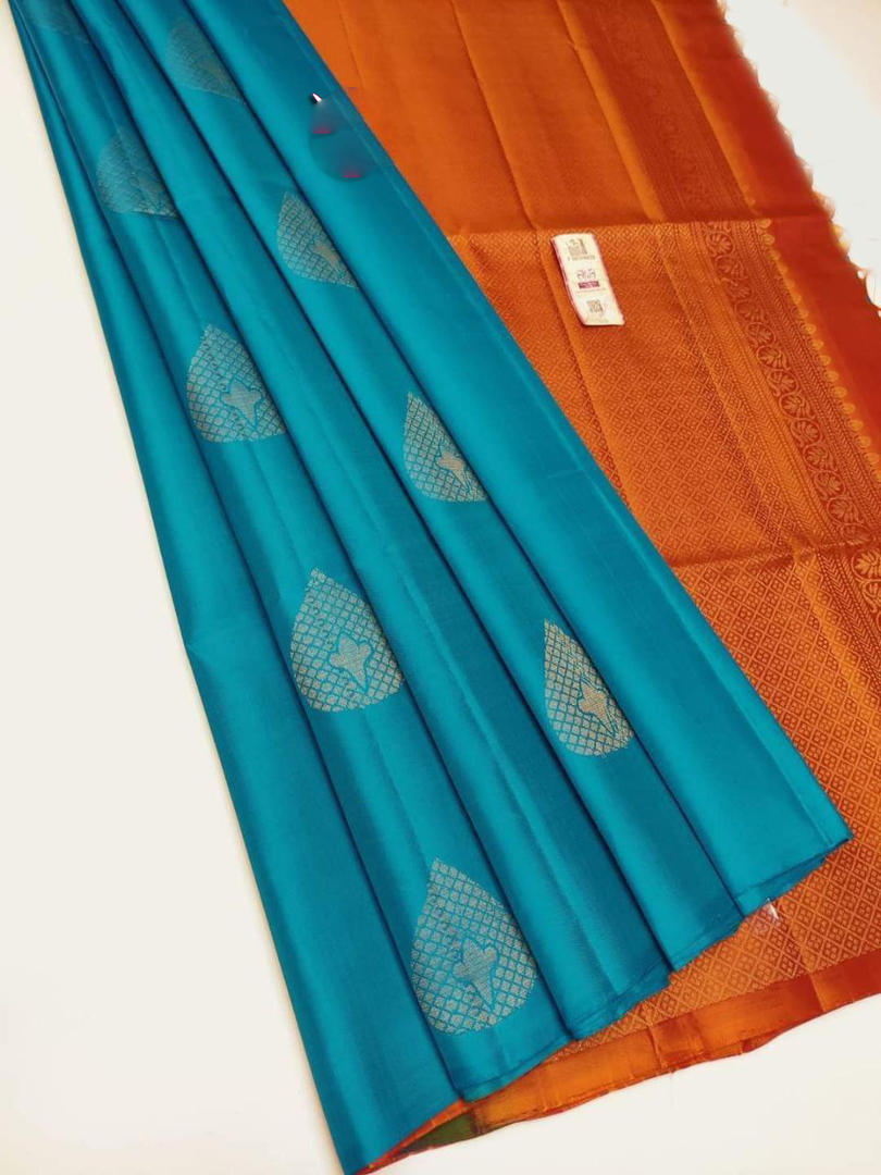 Exquisite Dark Blue Silk Saree With Heritage Style Weaving Work