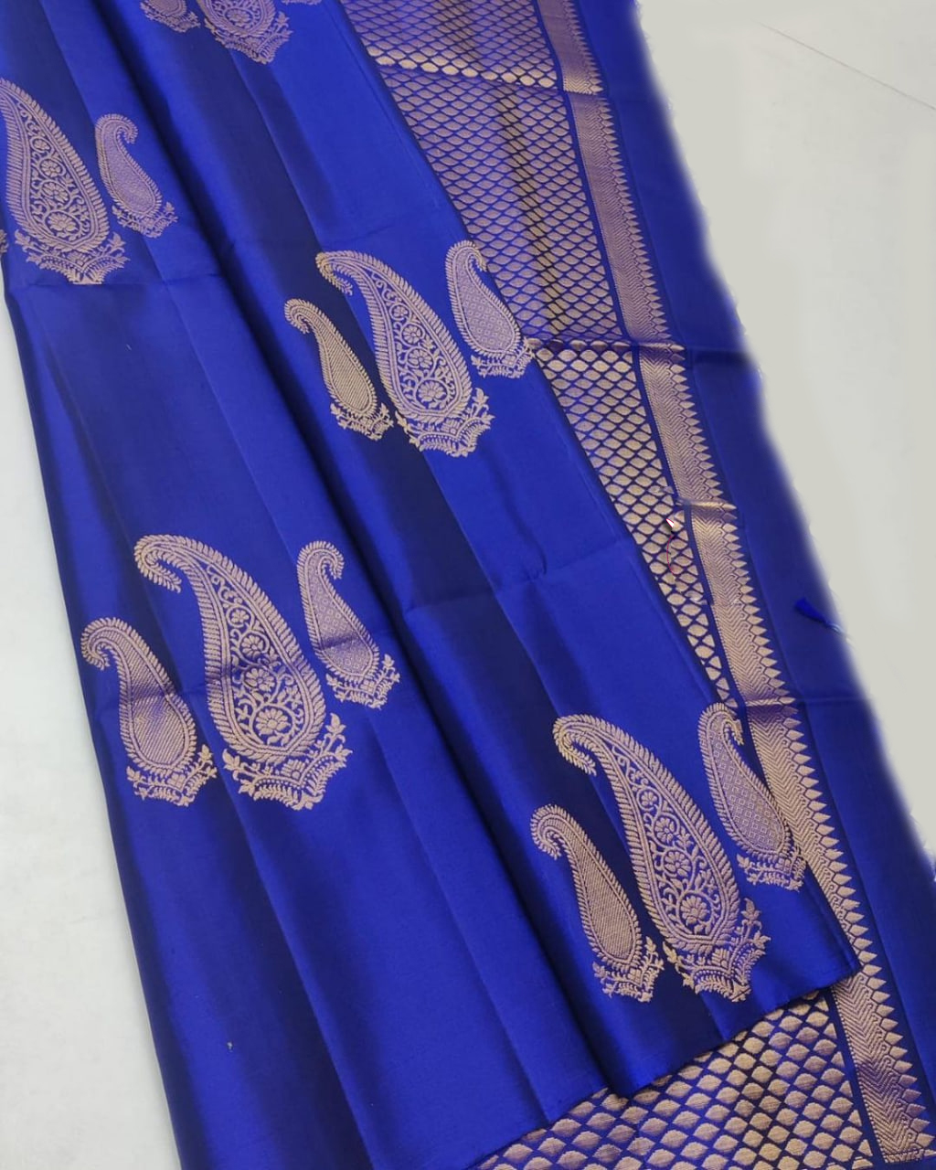 Fascinating Premium Silk Royal Blue Saree With Traditional Weaving Work
