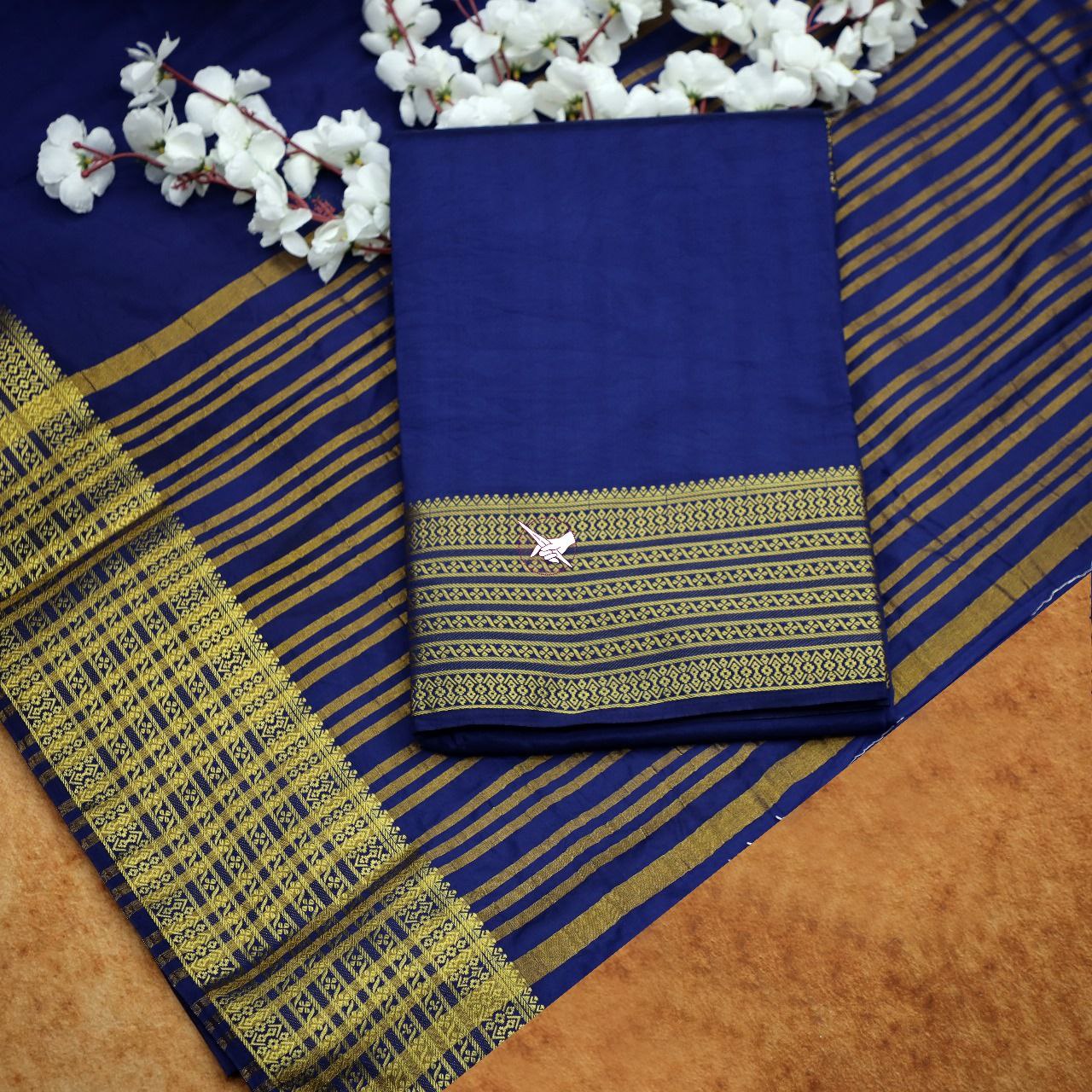 Plain Pattern Blue Pure Mysore Silk Saree Touch Of Zari On Border
