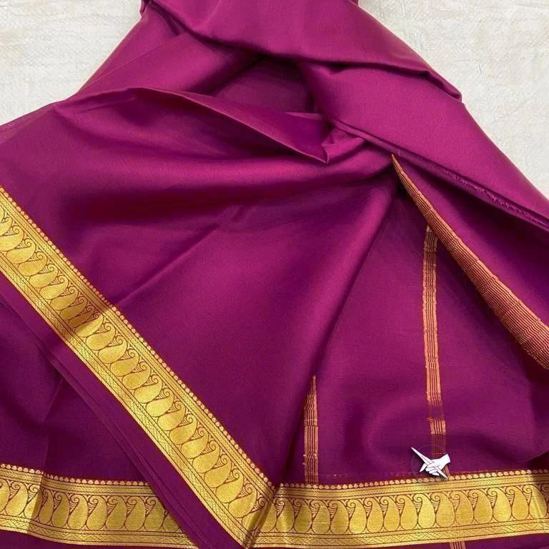 Light Purple Lightweight Plain Mysore Crepe Silk Saree With Delicate Border And Blouse Piece